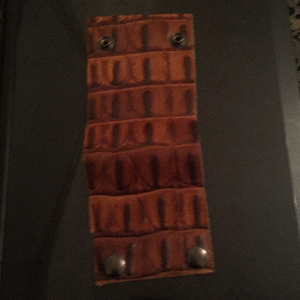 Wide leather bracelet for small wrist